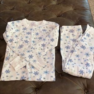 Hanna Andersson  snowflake pajamas